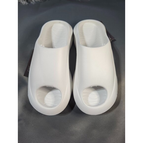 Trillium size 7 - Picture 3 of 6